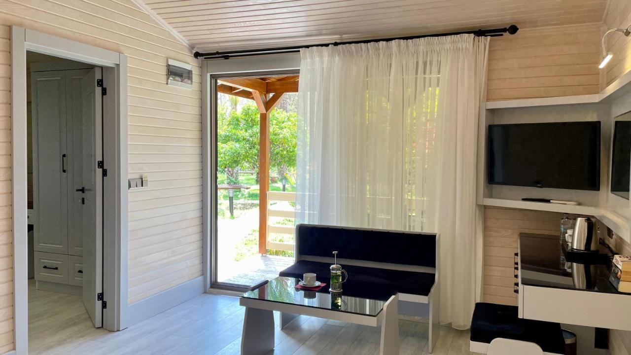 Aida Hotel Чирали Екстер'єр фото