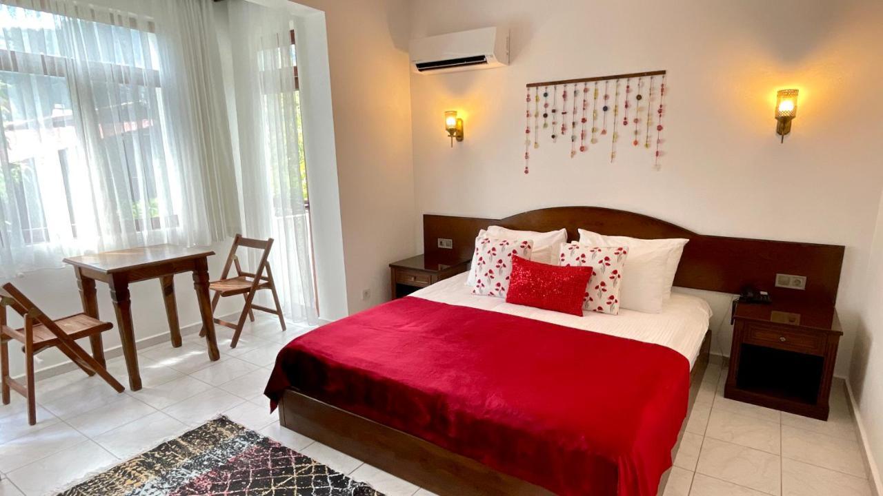 Aida Hotel Чирали Екстер'єр фото