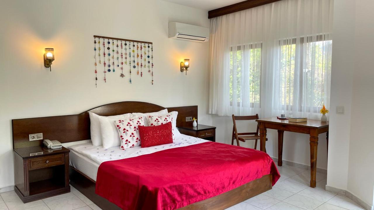 Aida Hotel Чирали Екстер'єр фото