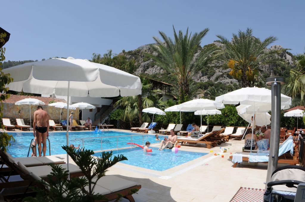 Aida Hotel Чирали Екстер'єр фото
